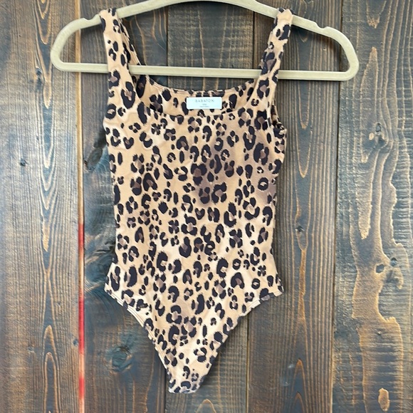 Leopard bodysuit from Aritzia - Picture 1 of 5